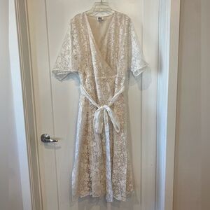 Unique Vintage Cream Pattern Wrap Midi Dress
